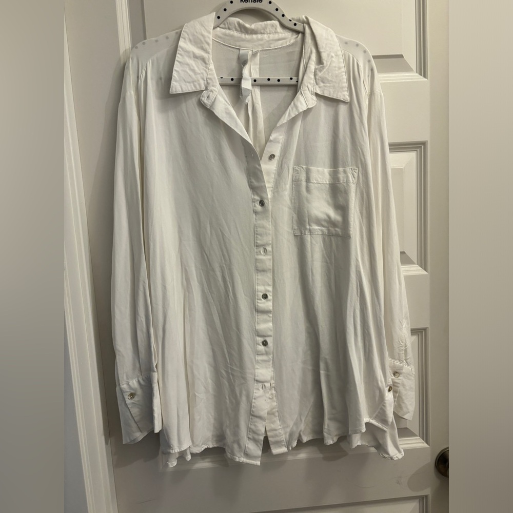 White soft button down shirt size 3x